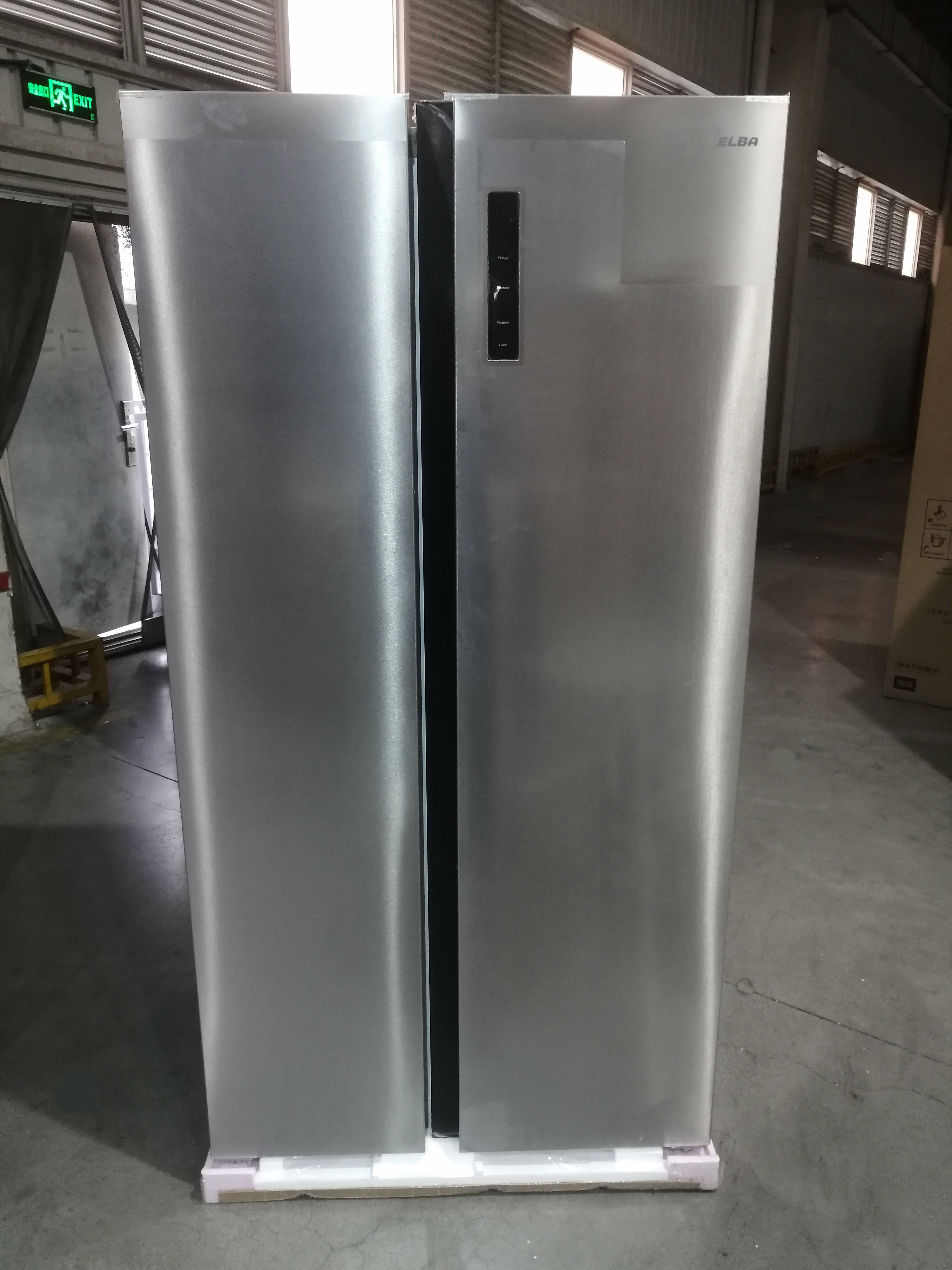 Side by Side refrigerator model number BCD-518W