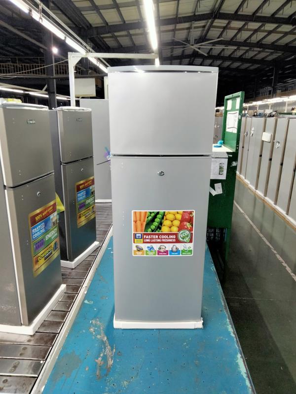 Top freezer refrigerator BCD-225